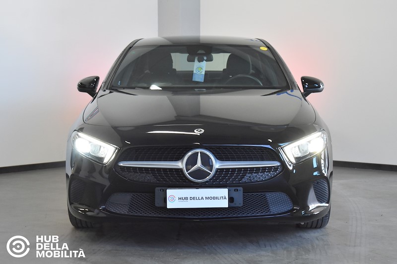 MERCEDES-BENZ A 180 d Business